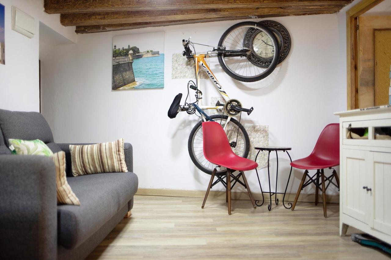 Cathedral Two Bedrooms Cadiz